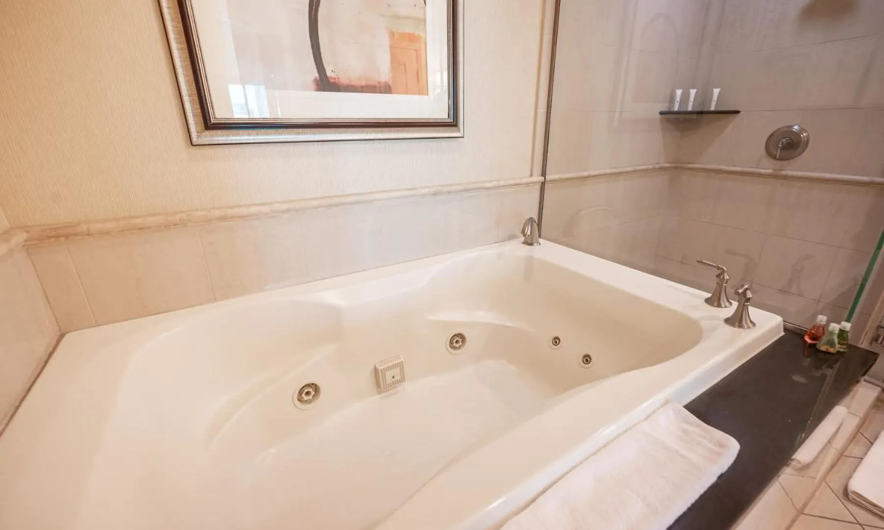 No Resort Fee Strip View Suite + Free Valet + Pool Las Vegas Casa de Férias